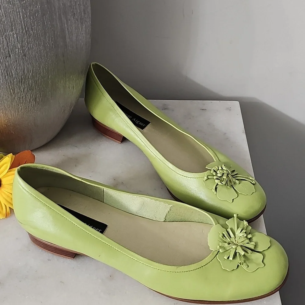 Etienne Aigner Lime Green Floral Ballet Flats - Picture 2 of 6